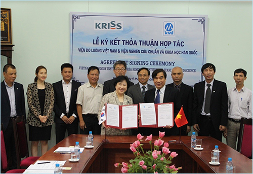Lễ ký kết thỏa thuận hợp tác giữa VMI và KRISS